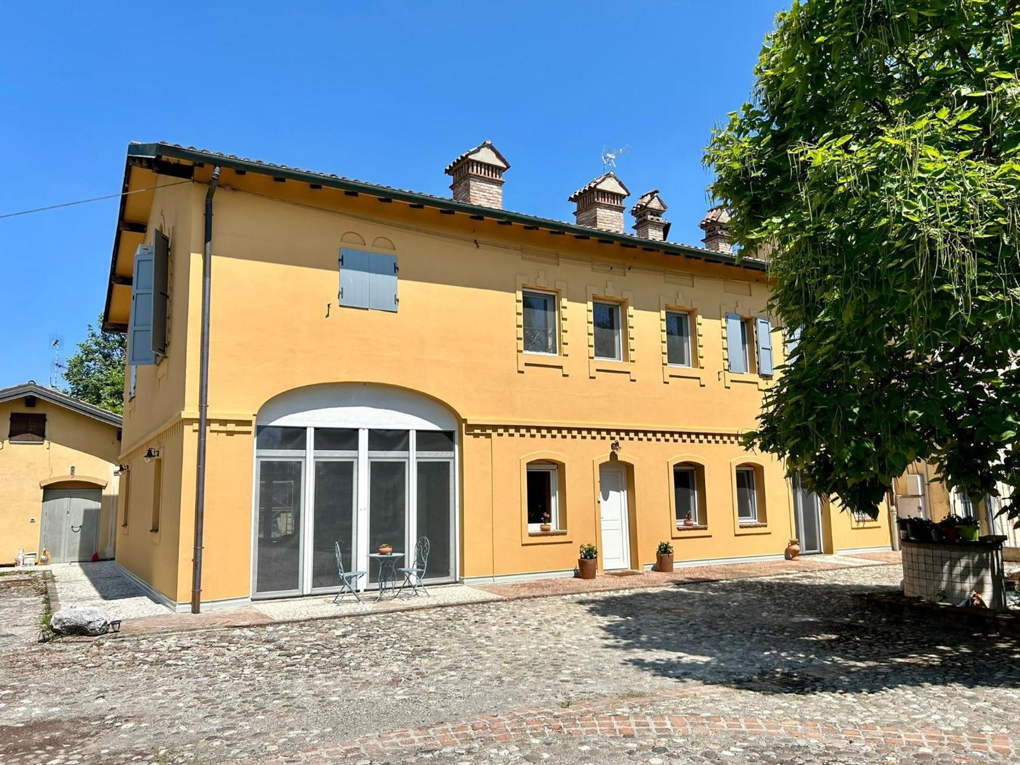 カルピ Al Civico 73 Bed & Breakfast エクステリア 写真